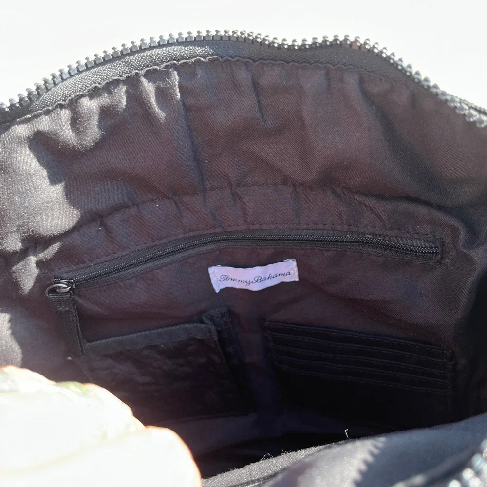 Tommy Bahama Black Nylon Square Bag EDC Multipurpose Laptop‎ Tactical Shoulder